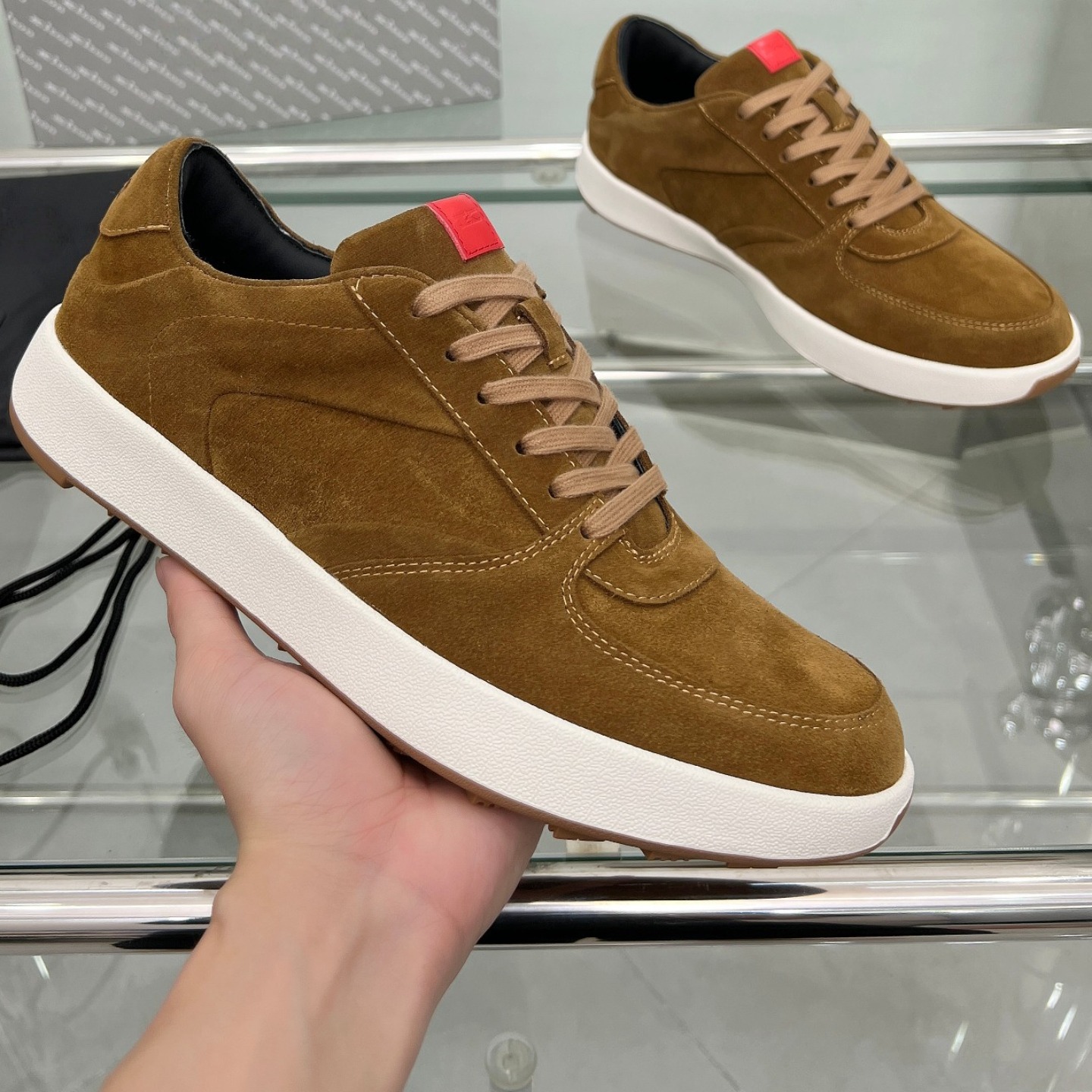 Quiet Luxury Brand Men's Shoes - مراجعة Sports Equipment Brand وسعره