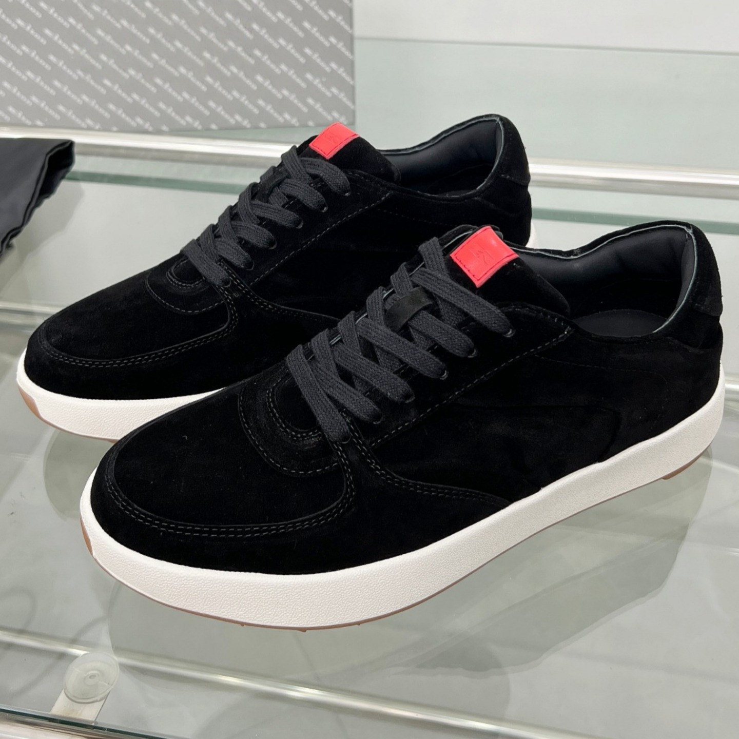 Quiet Luxury Brand Men's Shoes - مراجعة Sports Equipment Brand وسعره