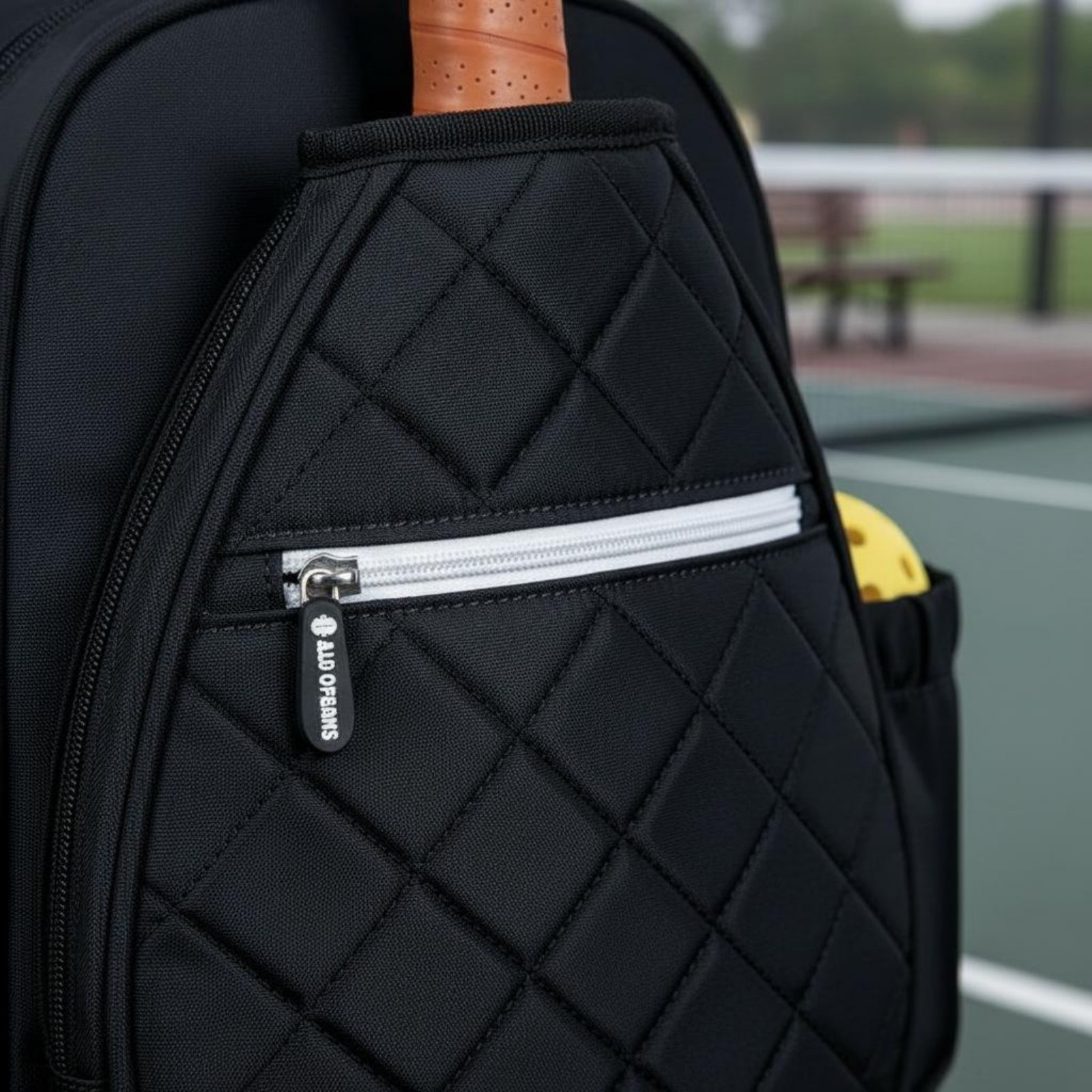 Quilted Pickleball Backpack Li - مراجعة Pickleball Paddle وسعره